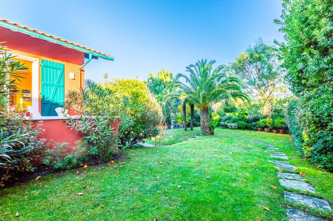 House in Biarritz, Nouvelle-Aquitaine, France 2 - 14871219