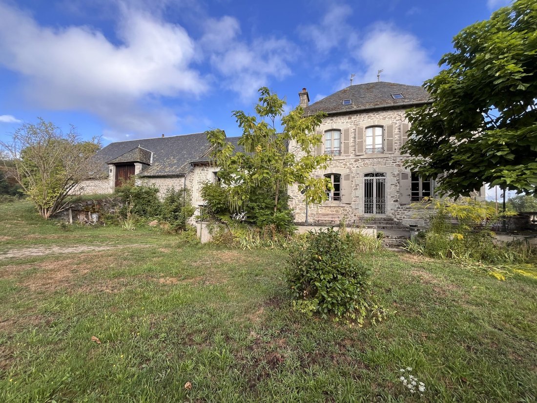 House in Vebret, Auvergne-Rhône-Alpes, France 1 - 18936421
