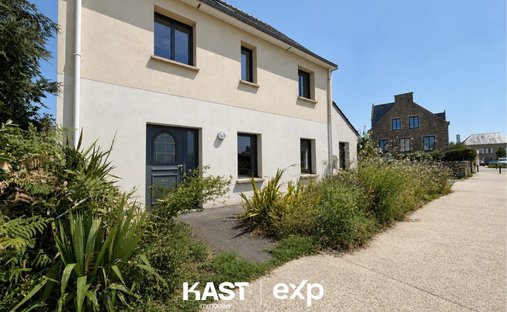 House in Erdeven, Brittany, France 1
