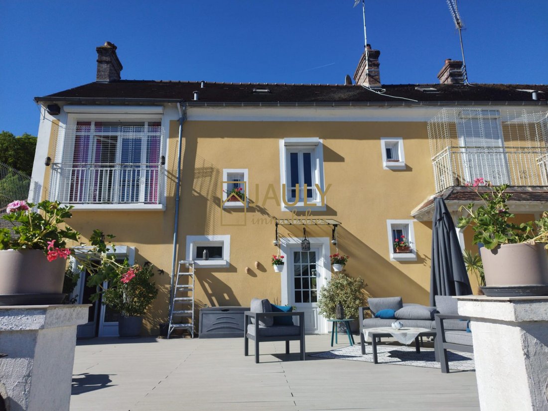 House in Saint-Jean-les-Deux-Jumeaux, Ile-de-France, France 1 - 18936425