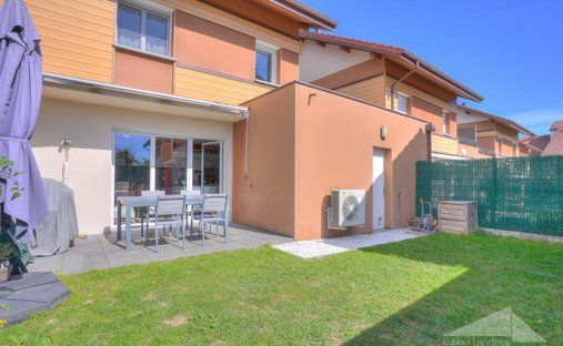 House in Saint-Jean-de-Gonville, Auvergne-Rhône-Alpes, France 1