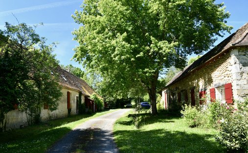 House in Saint-Nexans, Nouvelle-Aquitaine, France 1