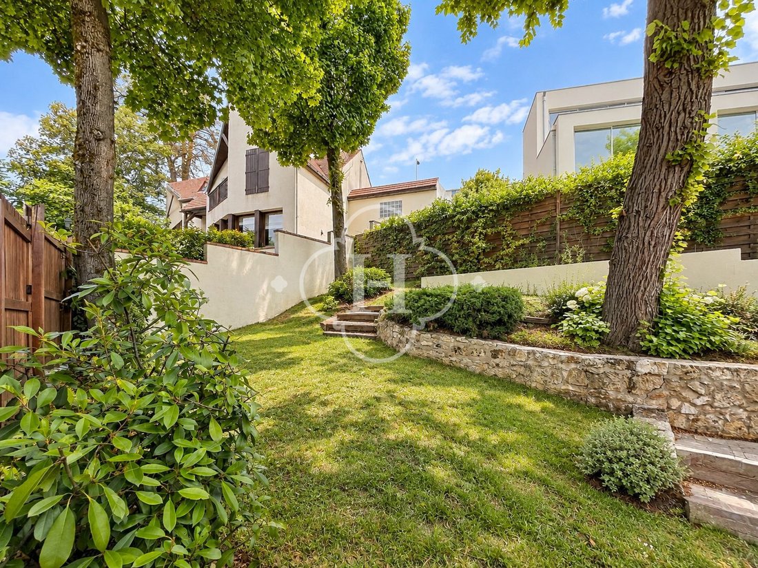 House in Bourg-La Feuillaume Nord, La Celle-Saint-Cloud, France 2 - 18936494