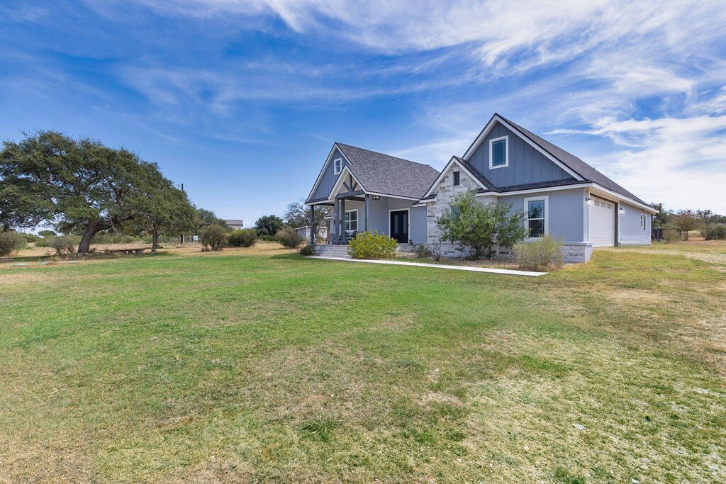 House in Round Mountain, Texas, United States 3 - 18936298