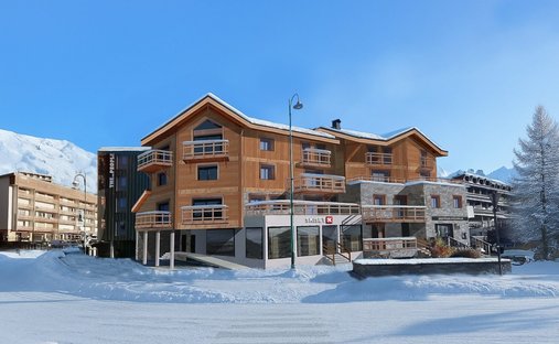 Apartment in Mont-de-Lans, Les Deux Alpes, France 1