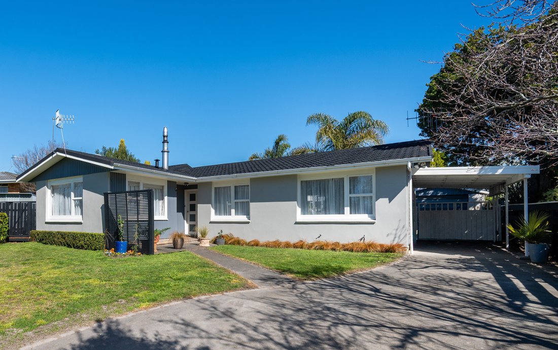 Havelock North, Hawke's Bay, New Zealand 1 - 18936338