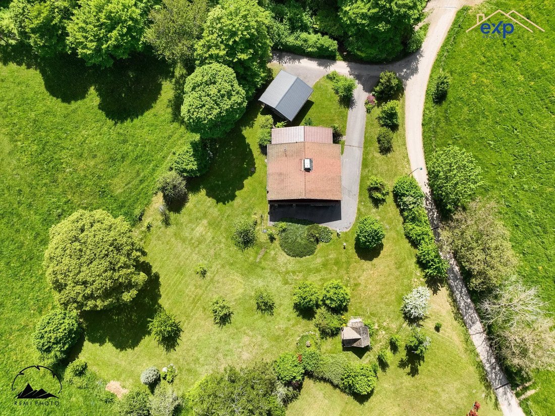 Villa in Giez, Auvergne-Rhône-Alpes, France 1 - 18665529