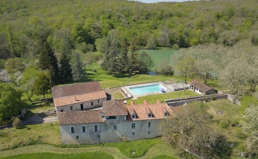 Country House in Brantome, Brantome en Perigord, France 1