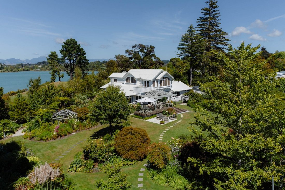 House in Bronte, Tasman, New Zealand 1 - 18936257