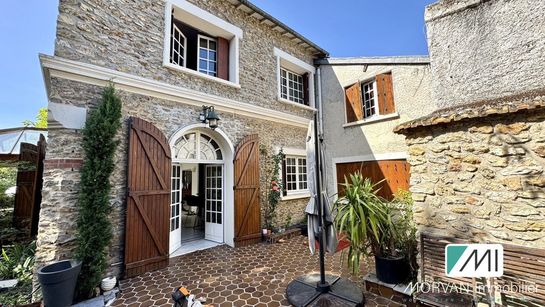 House in Centre Ville, Le Perray-en-Yvelines, France 2 - 18936423