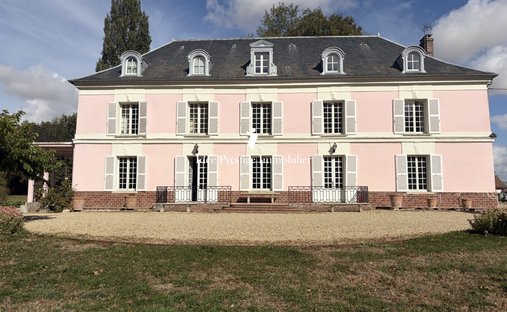House in Courtacon, Ile-de-France, France 1