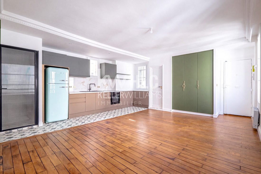Apartment in Montorgueil-Saint Denis, Paris 2e Arrondissement, Paris 3 - 18936472