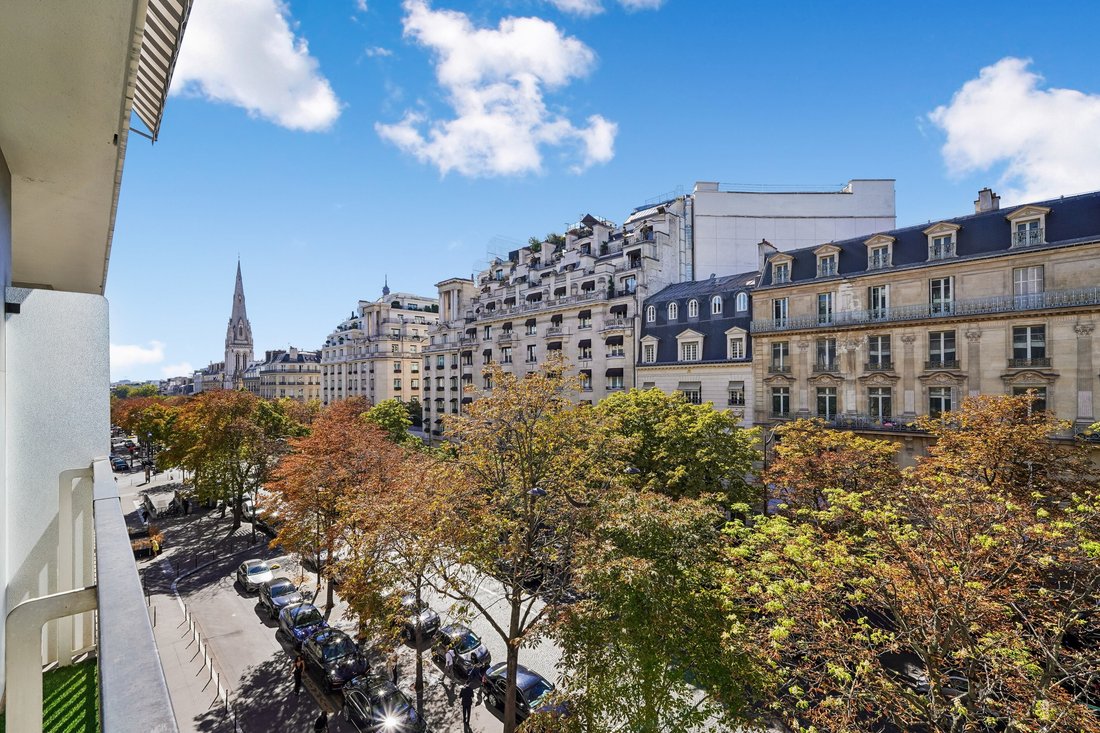 Apartment in Hoche-Friedland, Paris 8e Arrondissement, Paris 2 - 18936325