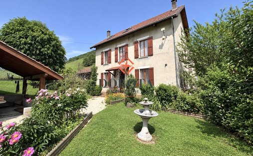 Maison à Saint-Martin-d'Uriage, Auvergne-Rhône-Alpes, France 1