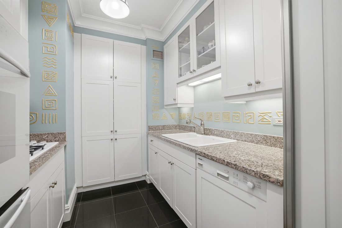 Condo in New York, New York, United States 4 - 18936343