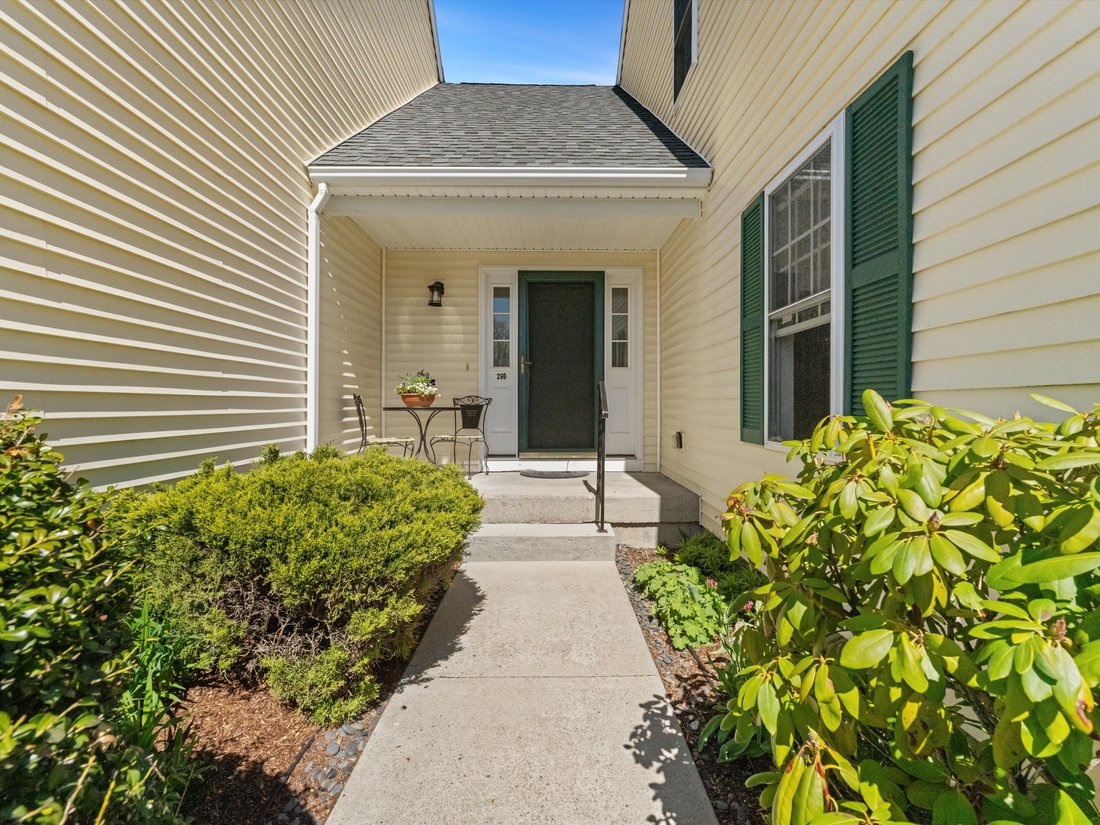 Condo in Sutton, Massachusetts, United States 5 - 18936562