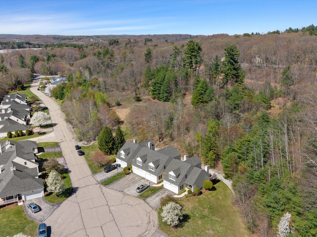 Condo in Sutton, Massachusetts, United States 2 - 18936562