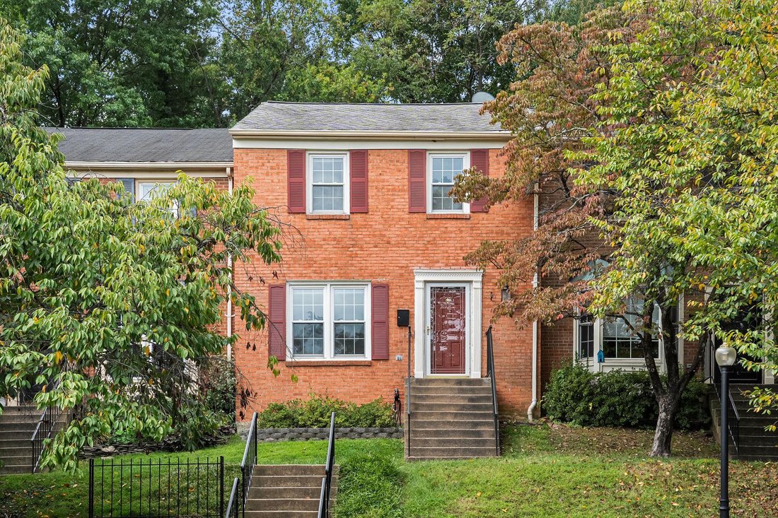 Townhouse in Pimmit Hills, Virginia, United States 1 - 18936650