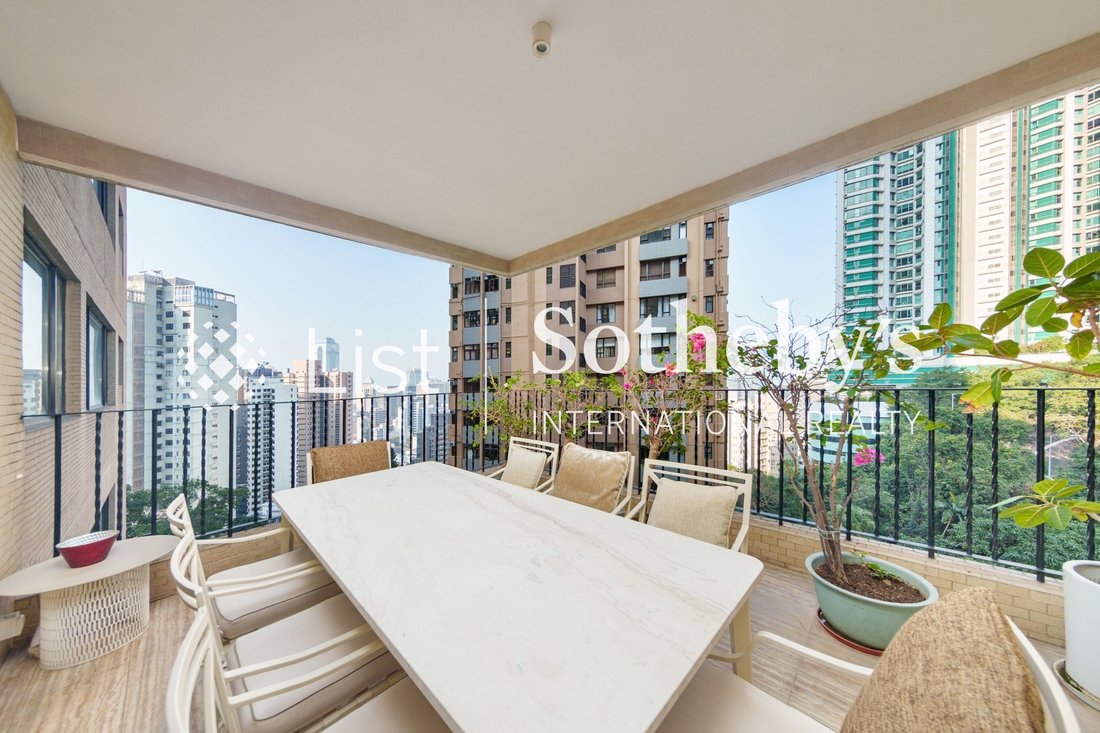 Apartment in Mid-Levels Central, Hong Kong 2 - 18936640