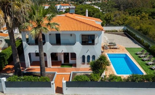 Townhouse in Olhos de Agua, Algarve, Portugal 1