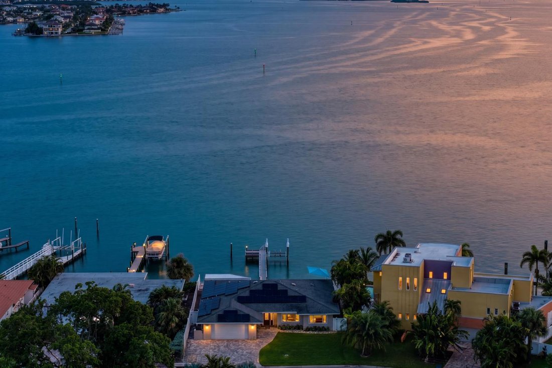 House in St. Petersburg, Florida, United States 5 - 18937282
