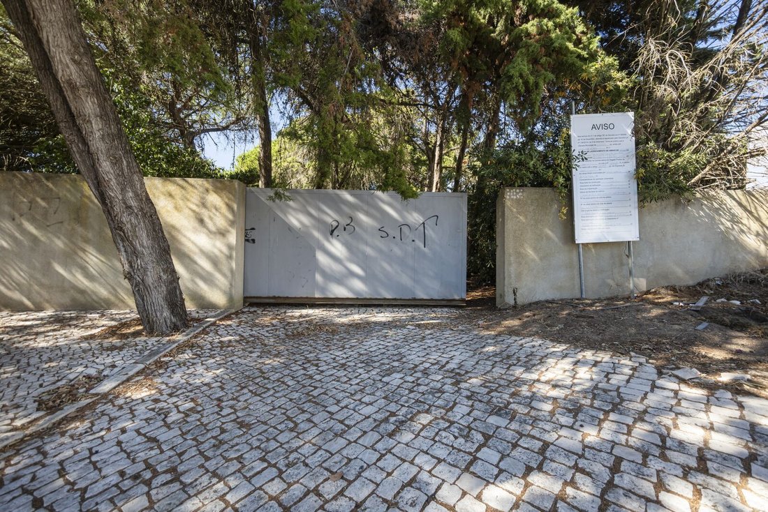Alcabideche, Lisbon, Portugal 4 - 18937016