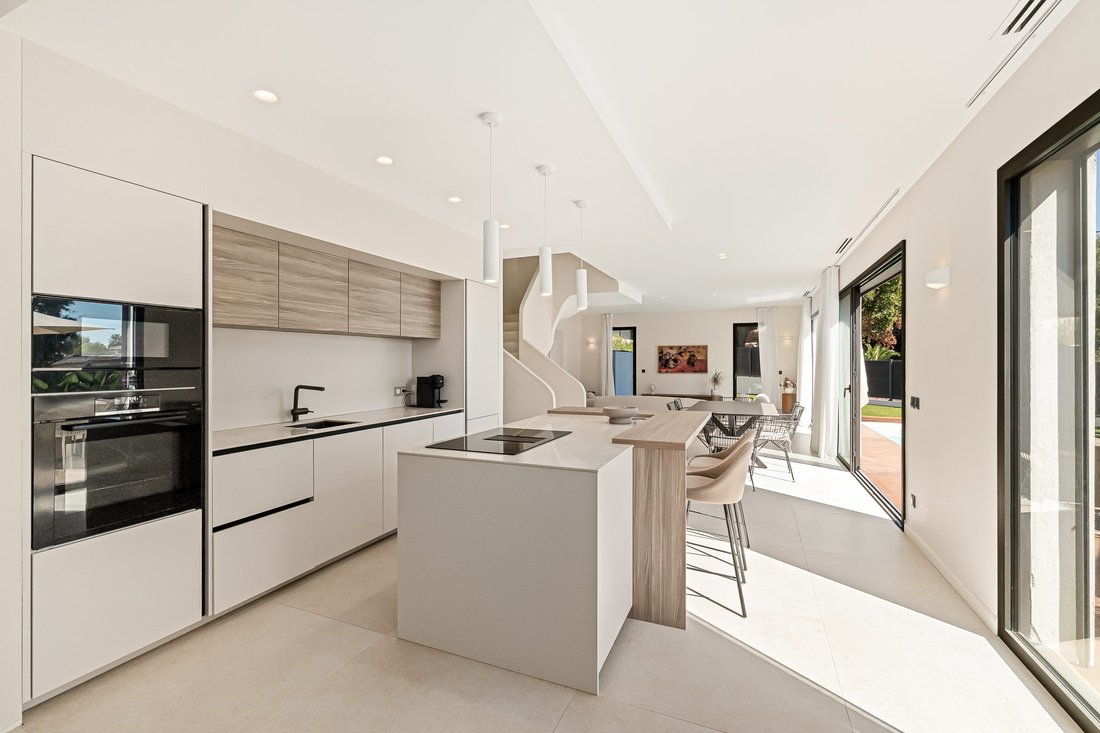 House in Vallée Verte-Issarts-Vignasses, Biot, France 3 - 18937121