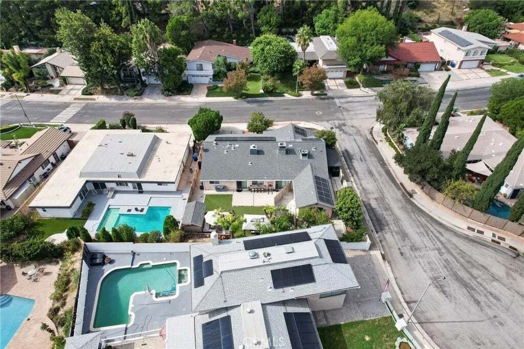 Condo in Los Angeles, California, United States 5 - 18937192