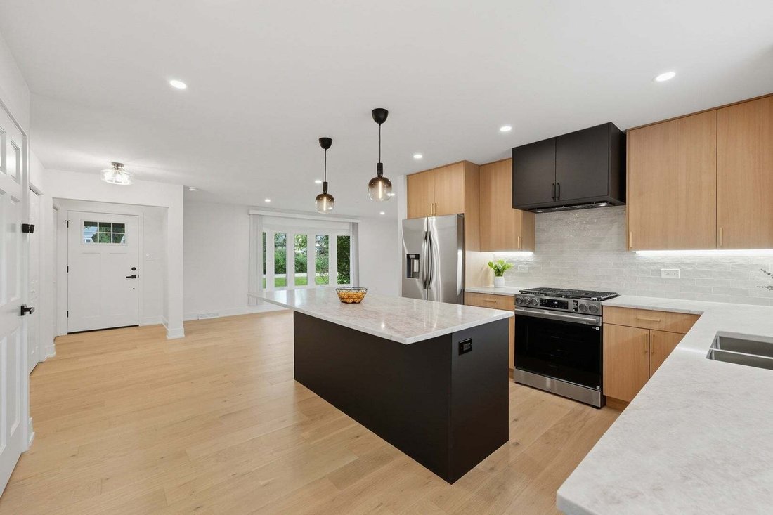 House in Downers Grove, Illinois, United States 3 - 18937232