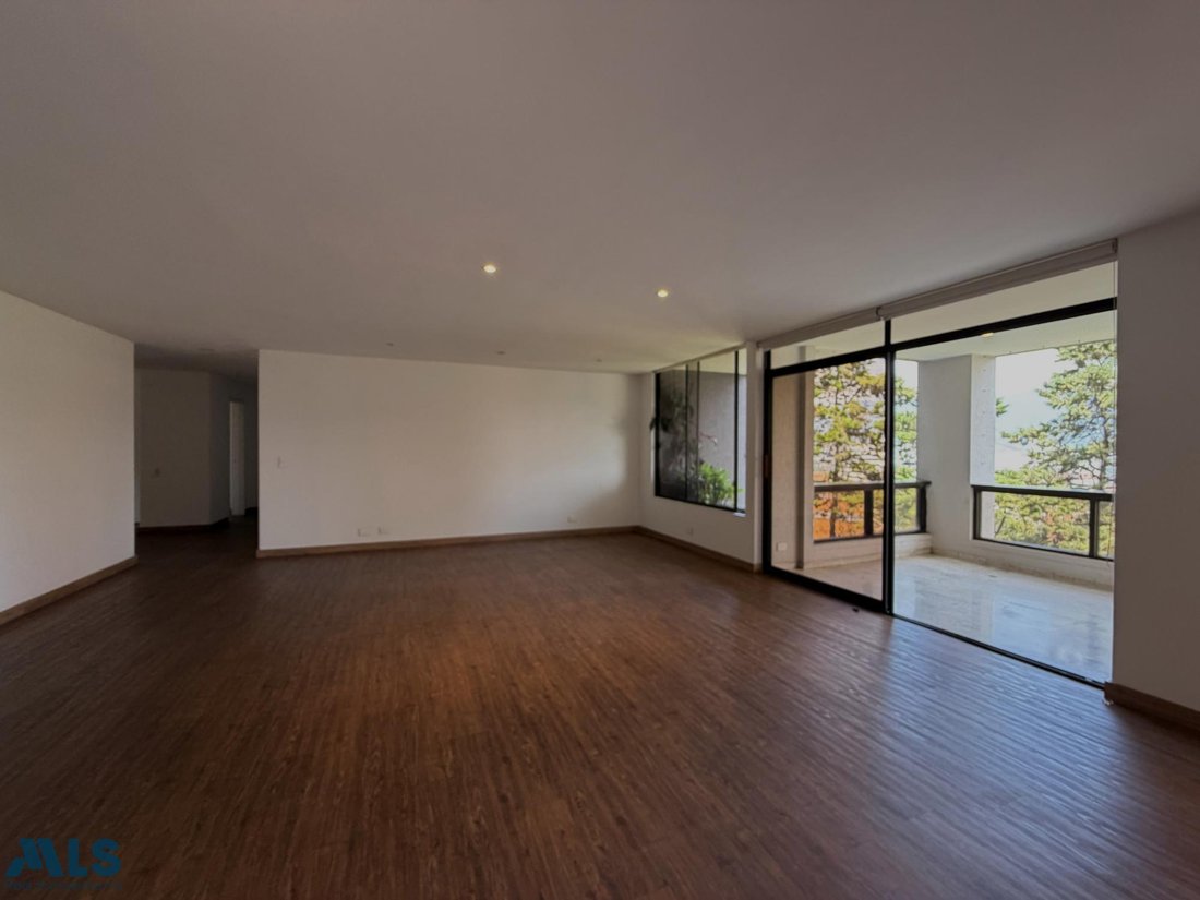 Apartment in Medellín, Antioquia, Colombia 2 - 18937434