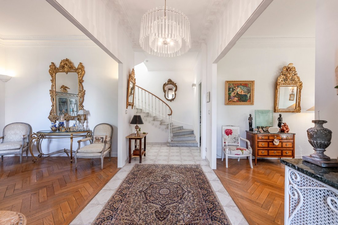 Townhouse in Chambrun, Nice, France 3 - 18936659