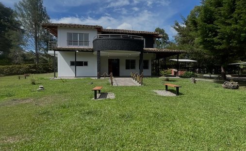 House in El Carmen de Viboral, Antioquia, Colombia 1
