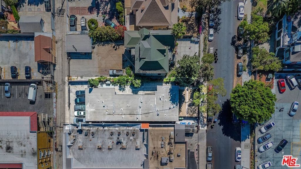 Los Angeles, California, United States 5 - 18936766