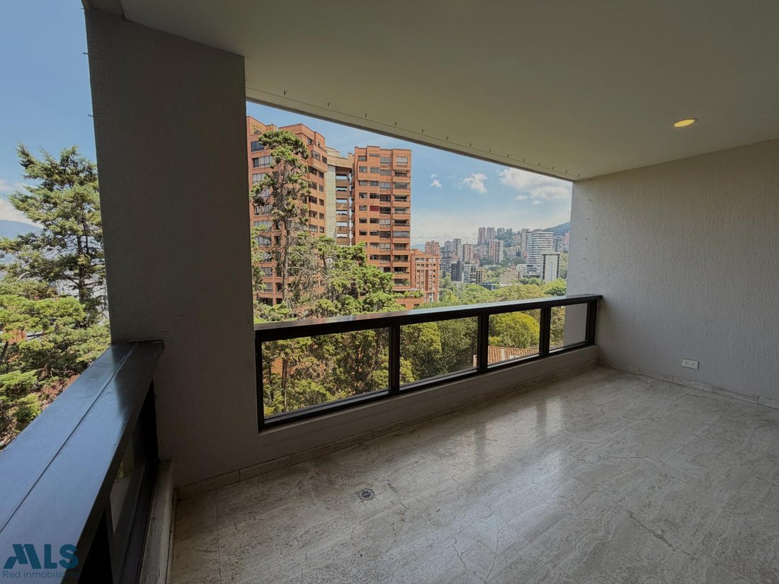 Apartment in Medellín, Antioquia, Colombia 4 - 18937434