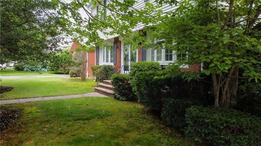House in Somerset, Massachusetts, United States 4 - 18936745