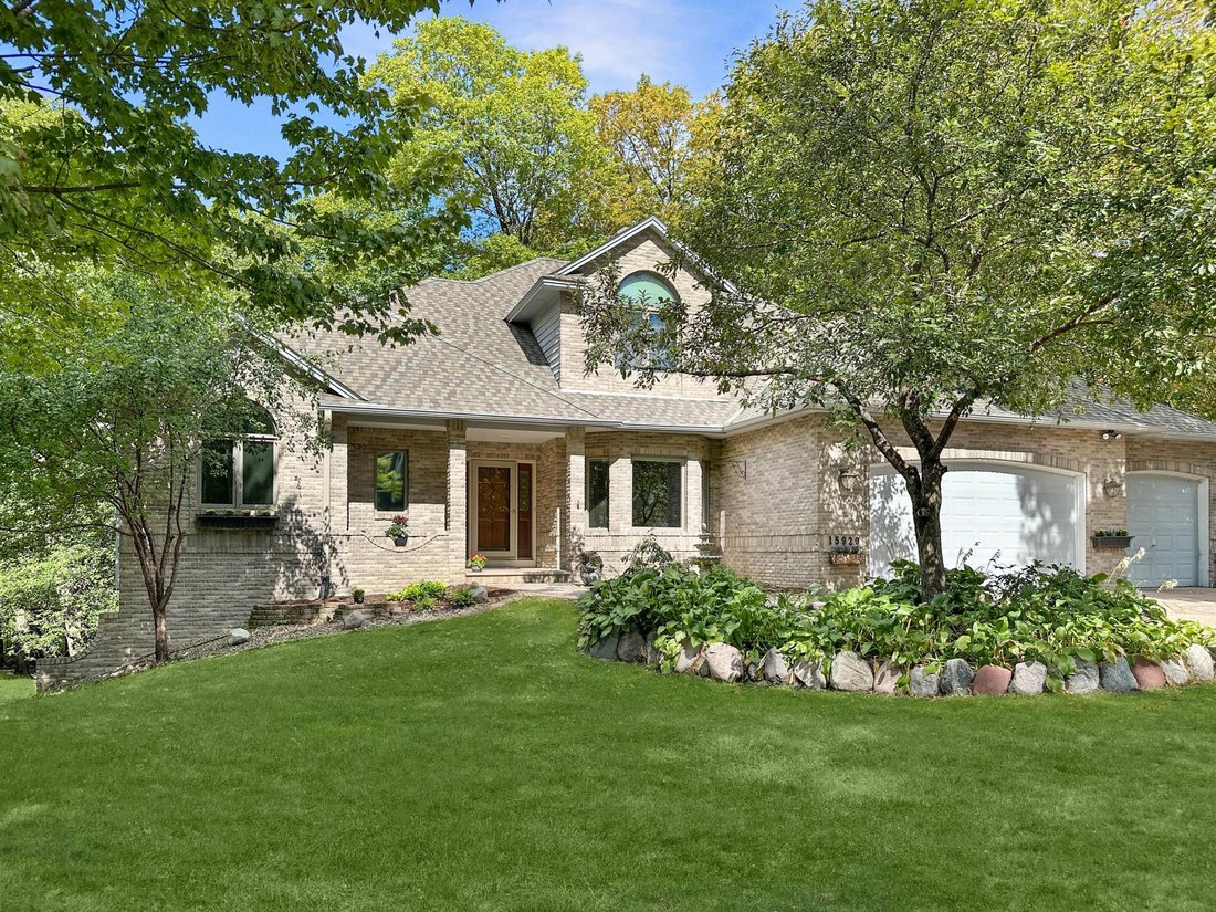 House in Plymouth, Minnesota, United States 2 - 18937079