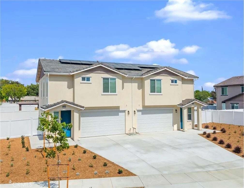 Townhouse in Riverside, California, United States 1 - 18937174