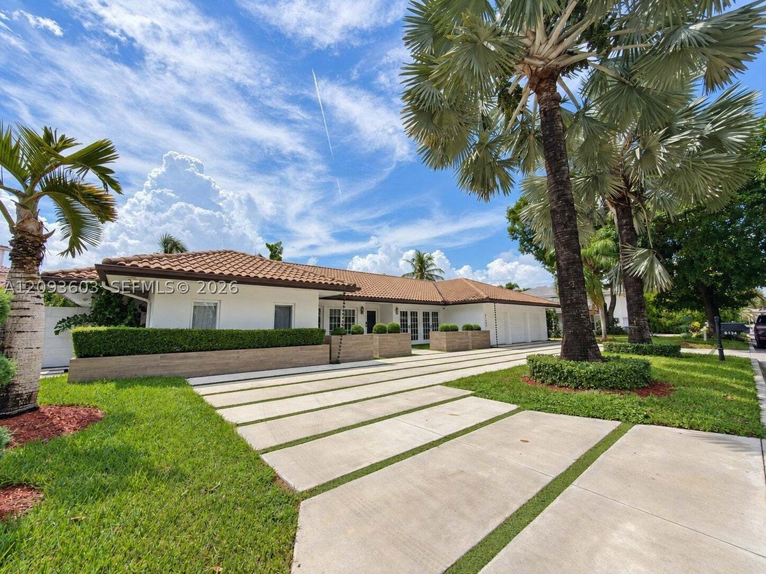 House in Doral, Florida, United States 2 - 18937032