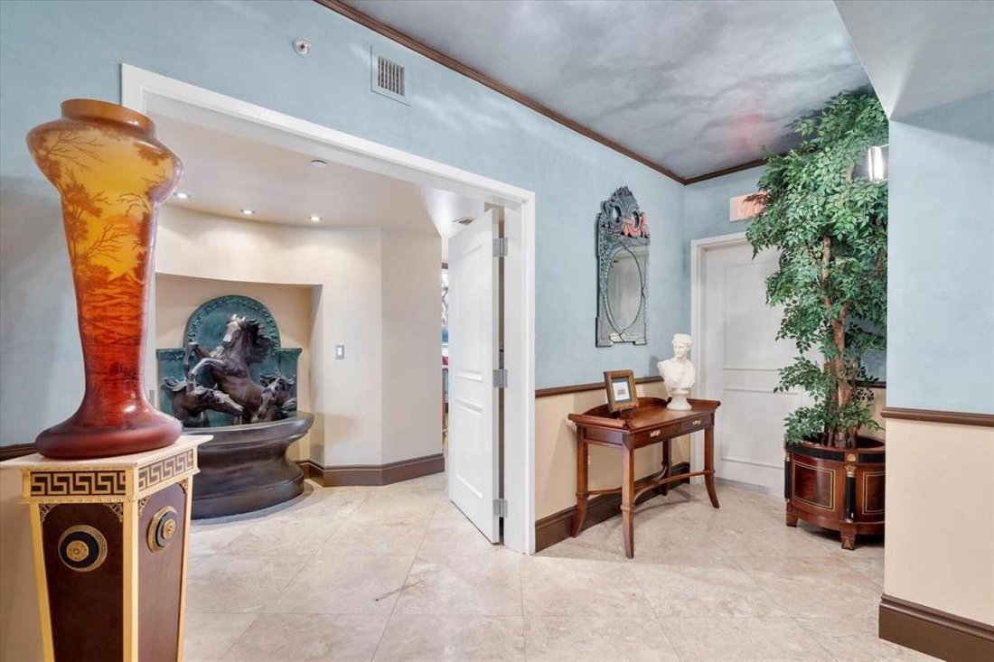 House in Hollywood, Florida, United States 5 - 18937367