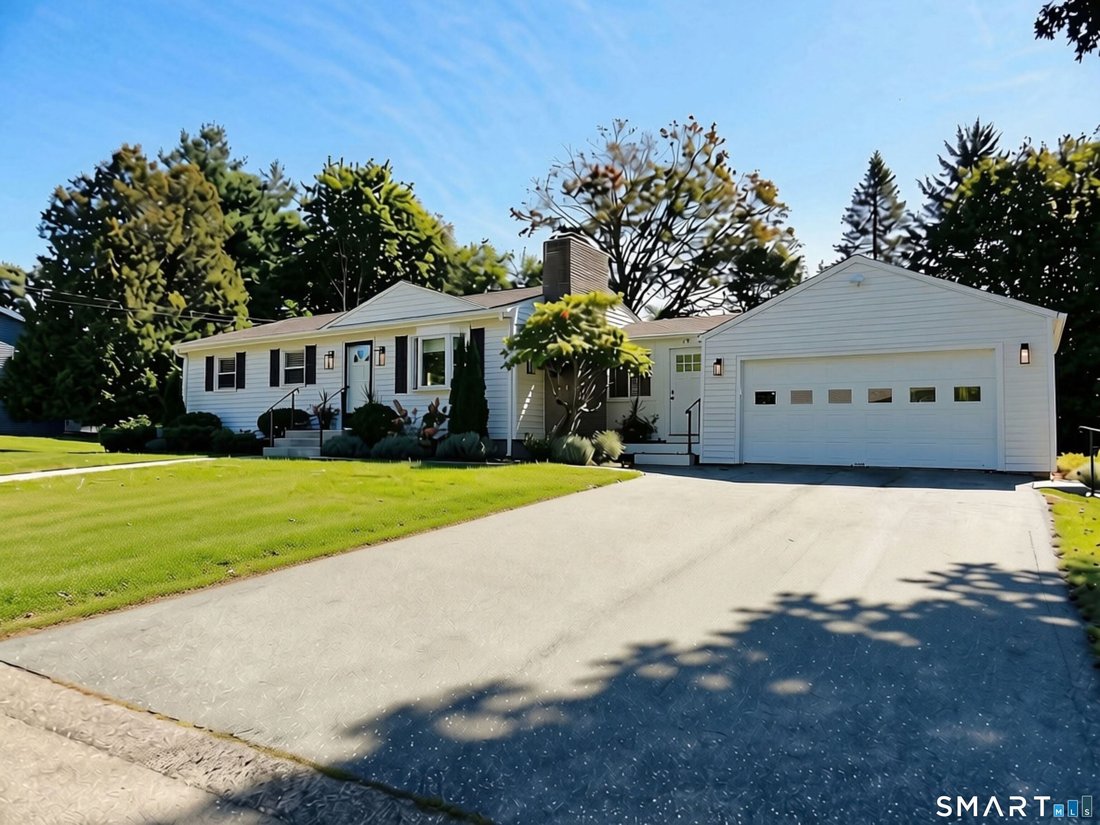 House in Groton, Connecticut, United States 2 - 18937263