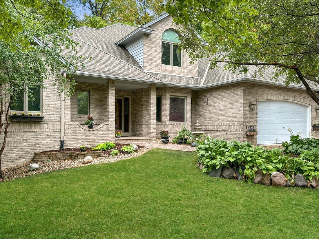 House in Plymouth, Minnesota, United States 3 - 18937079