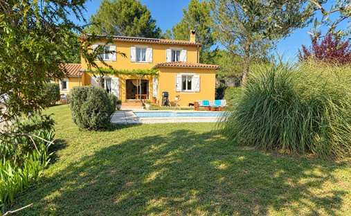 House in Brignoles, Provence-Alpes-Côte d'Azur, France 1