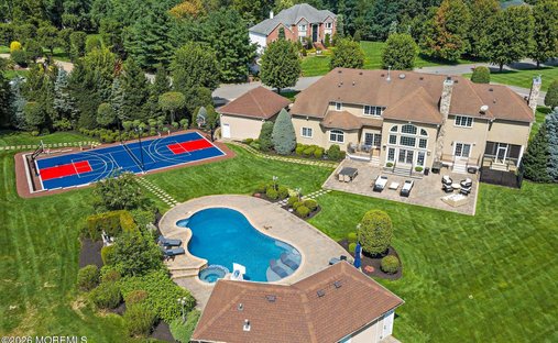 House in Marlboro Township, New Jersey, United States 1