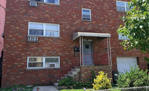 House in New York, New York, United States 1