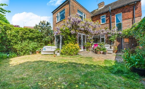 House in Abbotswood, Guildford, England 1