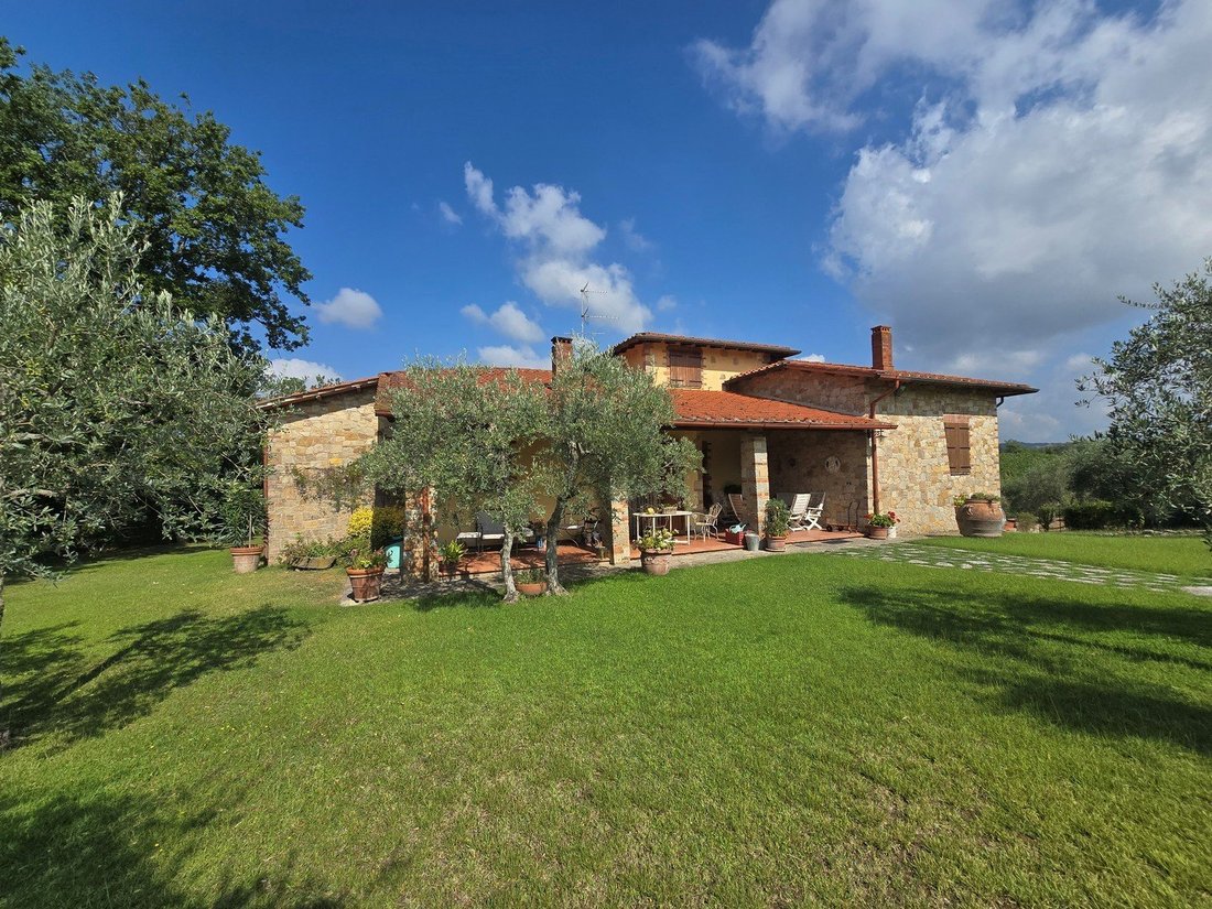 Villa in Castelnuovo Berardenga, Tuscany, Italy 2 - 18936719
