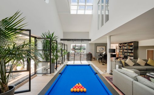 House in Ravenscourt Park, Hammersmith and Fulham, England 1