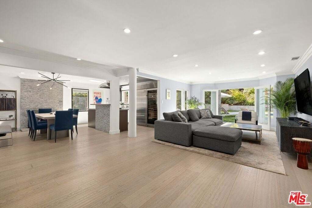 House in Los Angeles, California, United States 3 - 18936765