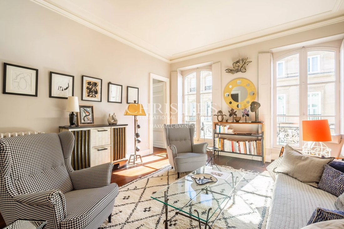 Apartment in Grand Parc-Chartrons-Paul Doumer, Bordeaux, France 1 - 18937632