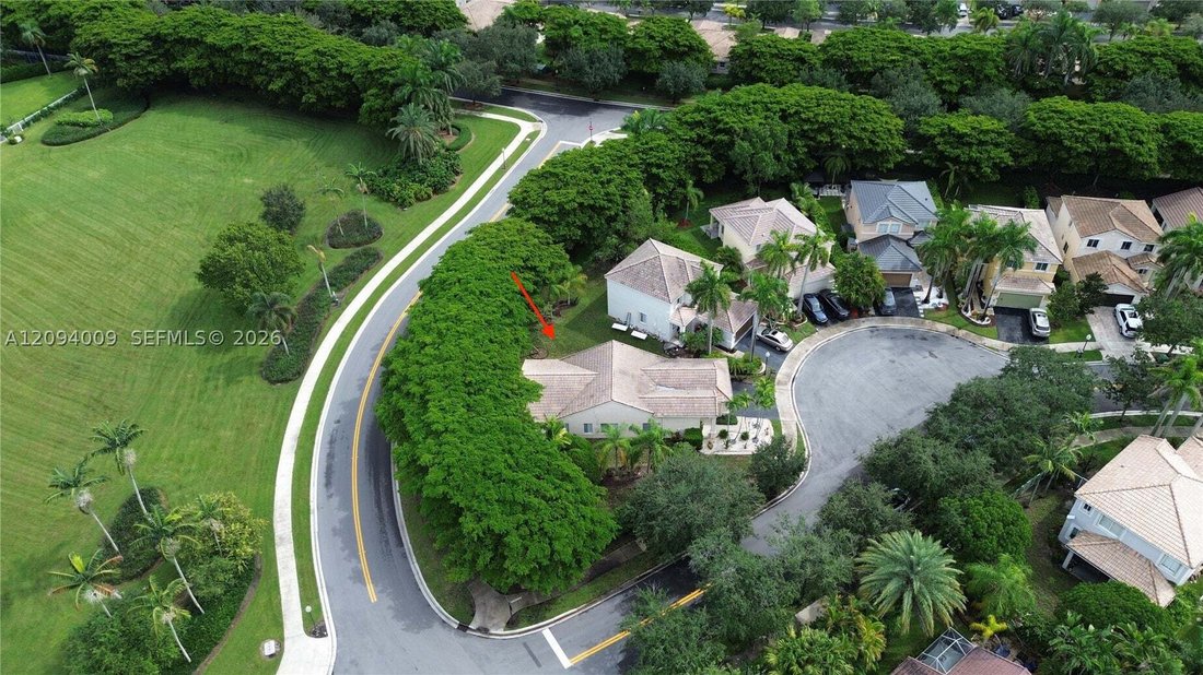 House in Weston, Florida, United States 5 - 18937024